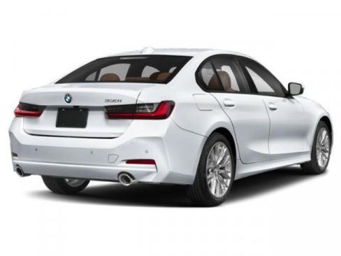 Used 2023 BMW 330i Sedan image 2