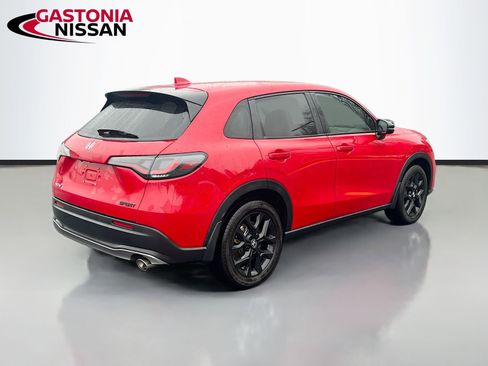 Used 2023 Honda HR-V Sport image 9