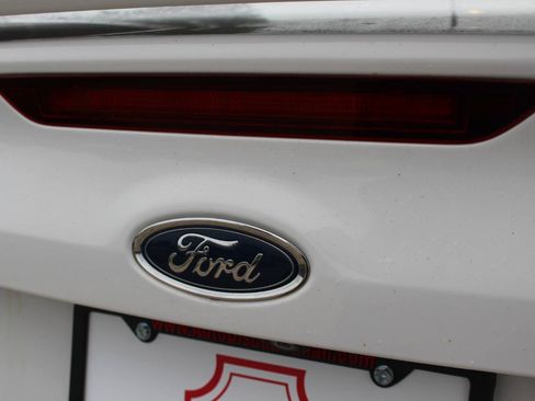 Used 2015 Ford Focus SE w/ Equipment Group 201A FWD image 40