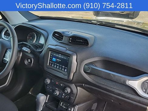 Certified 2018 Jeep Renegade Latitude image 25