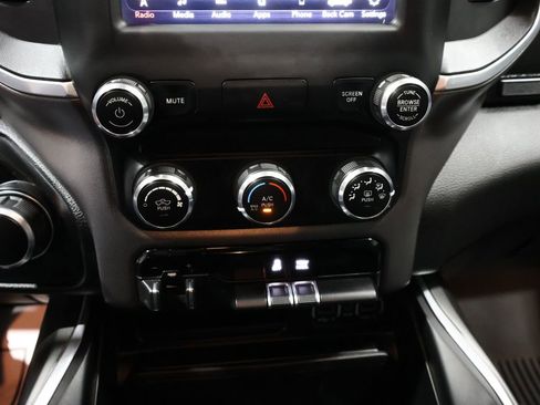 Used 2019 RAM 1500 Big Horn image 28