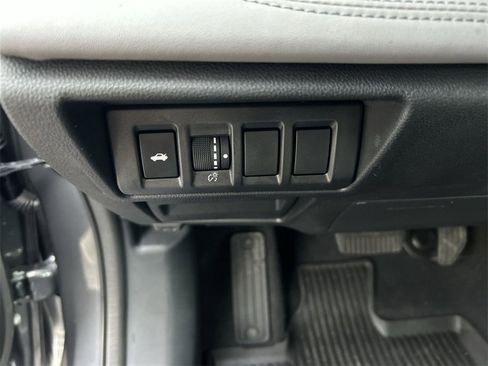 Certified 2025 Subaru Legacy Limited image 17