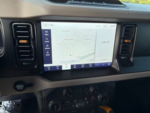 Used 2022 Ford Bronco Wildtrak AWD/4WD image 18