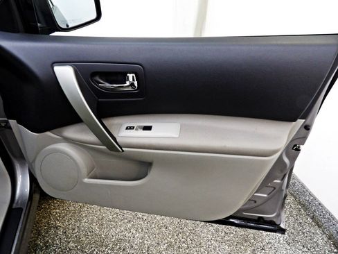 Used 2013 Nissan Rogue S w/ Special Edition Pkg AWD/4WD image 11