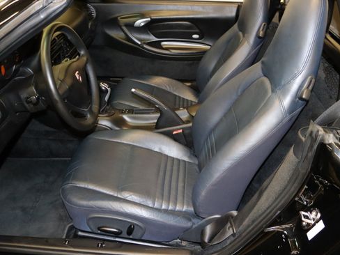 Used 2004 Porsche Boxster RWD image 22