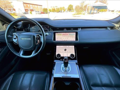 Used 2020 Land Rover Range Rover Evoque SE image 15