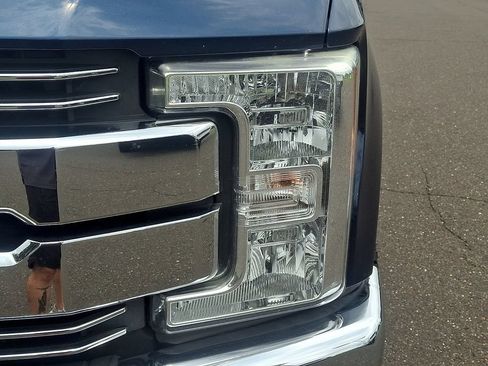 Used 2017 Ford F350 Lariat AWD/4WD image 12