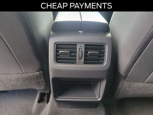 Used 2024 Nissan Rogue S FWD image 10