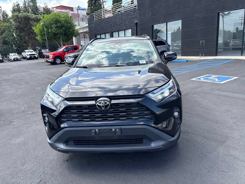 Used 2022 Toyota RAV4 XLE Premium FWD image 9