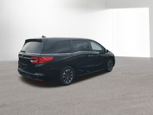 Certified 2024 Honda Odyssey EX-L image 10