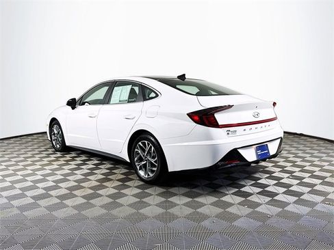 Certified 2023 Hyundai Sonata SEL w/ Convenience Package image 6