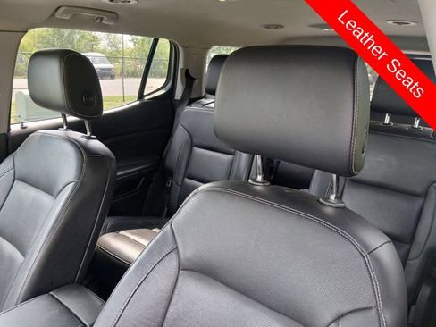 Used 2017 GMC Acadia SLT AWD/4WD image 34