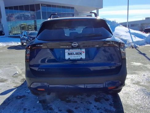 Used 2026 Nissan Kicks SV w/ Charging Package image 7