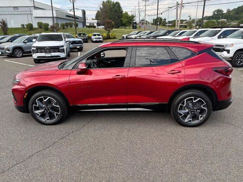 Used 2022 Chevrolet Blazer RS w/ Enhanced Convenience Package AWD/4WD image 7