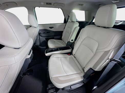 New 2026 Nissan Pathfinder SL image 22