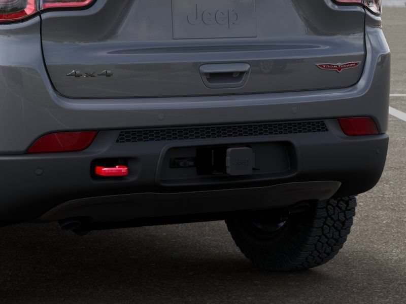 New 2026 Jeep Compass Trailhawk w/ Sun, Sound & Navigation Group AWD/4WD image 13