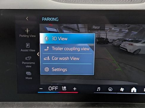 New 2026 BMW X5 xDrive50e w/ M Sport Package AWD/4WD image 24