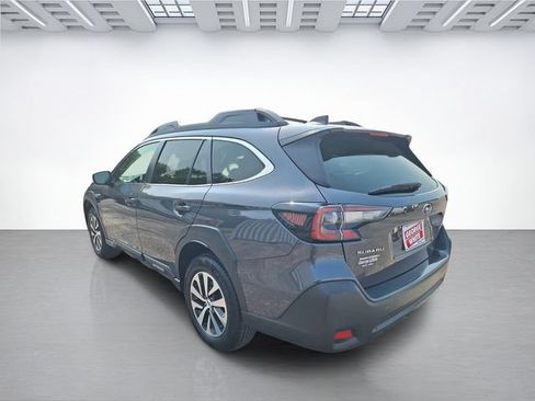 Used 2023 Subaru Outback Premium AWD/4WD image 6
