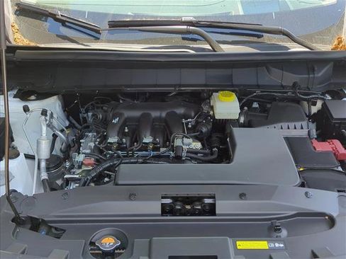 New 2026 Nissan Pathfinder Platinum w/ Cargo Package FWD image 22