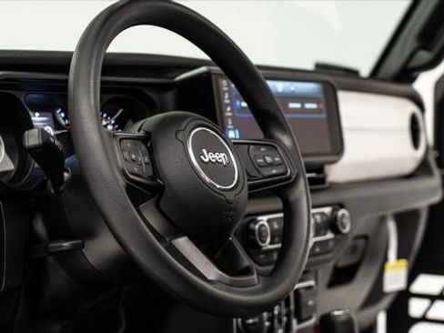 Used 2026 Jeep Wrangler Unlimited Sport image 39