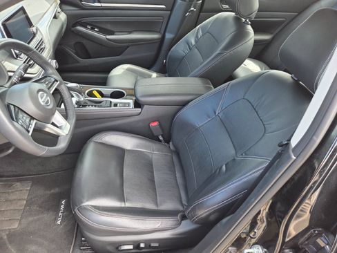 Used 2022 Nissan Altima 2.5 SL FWD image 9