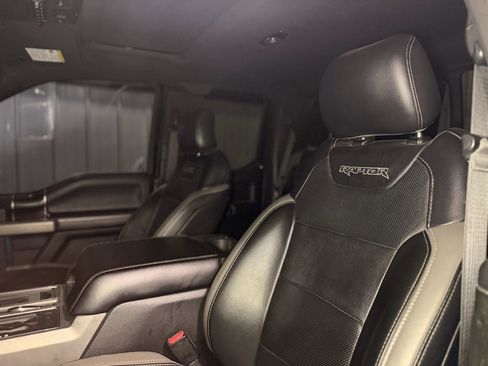 Used 2017 Ford F150 Raptor w/ Equipment Group 802A Luxury AWD/4WD image 11