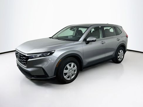Used 2023 Honda CR-V LX image 3