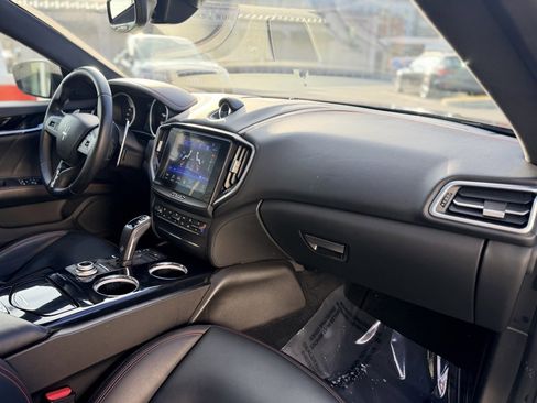 Used 2019 Maserati Ghibli S Q4 image 23