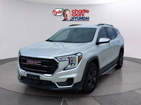 Used 2022 GMC Terrain SLE w/ Driver Convenience Package FWD image 1