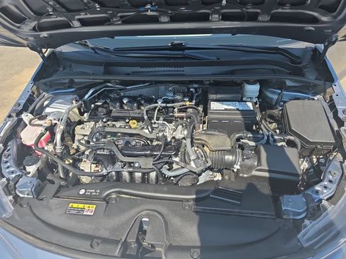 Used 2025 Toyota Corolla LE FWD image 30