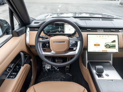 New 2026 Land Rover Range Rover SE image 12