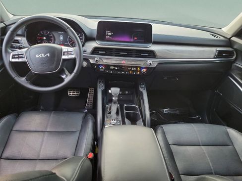 Certified 2022 Kia Telluride SX w/ Nightfall Edition Package AWD/4WD image 8