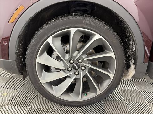 Used 2023 Lincoln Nautilus Reserve w/ Equipment Group 202A image 13