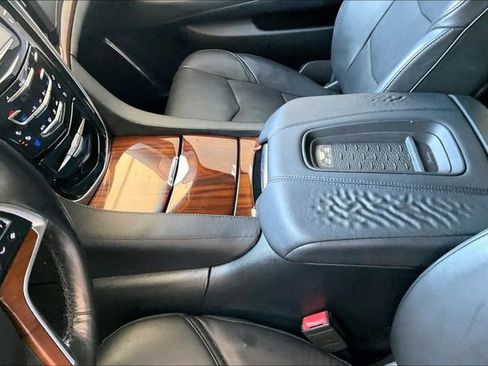 Used 2016 Cadillac Escalade 2WD image 13