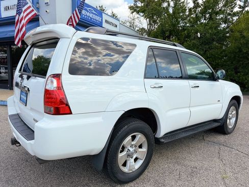 Used 2006 Toyota 4Runner SR5 RWD image 5