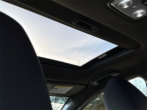 Used 2024 Kia Forte GT-Line w/ GT-Line Premium Package image 16