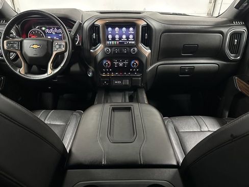 Used 2019 Chevrolet Silverado 1500 High Country w/ Technology Package AWD/4WD image 23