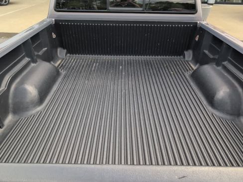 Used 2000 Toyota Tundra SR5 RWD image 5