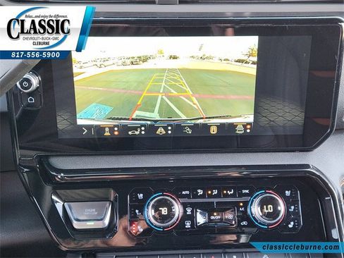 Used 2025 GMC Sierra 2500 AT4 w/ AT4 Premium Plus Package image 21