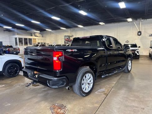 Used 2021 Chevrolet Silverado 1500 Custom w/ LPO, Dark Essentials Package AWD/4WD image 3