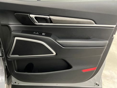 Used 2023 Kia Telluride EX X-Line image 28
