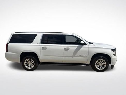 Used 2016 Chevrolet Suburban LT w/ Luxury Package RWD image 2