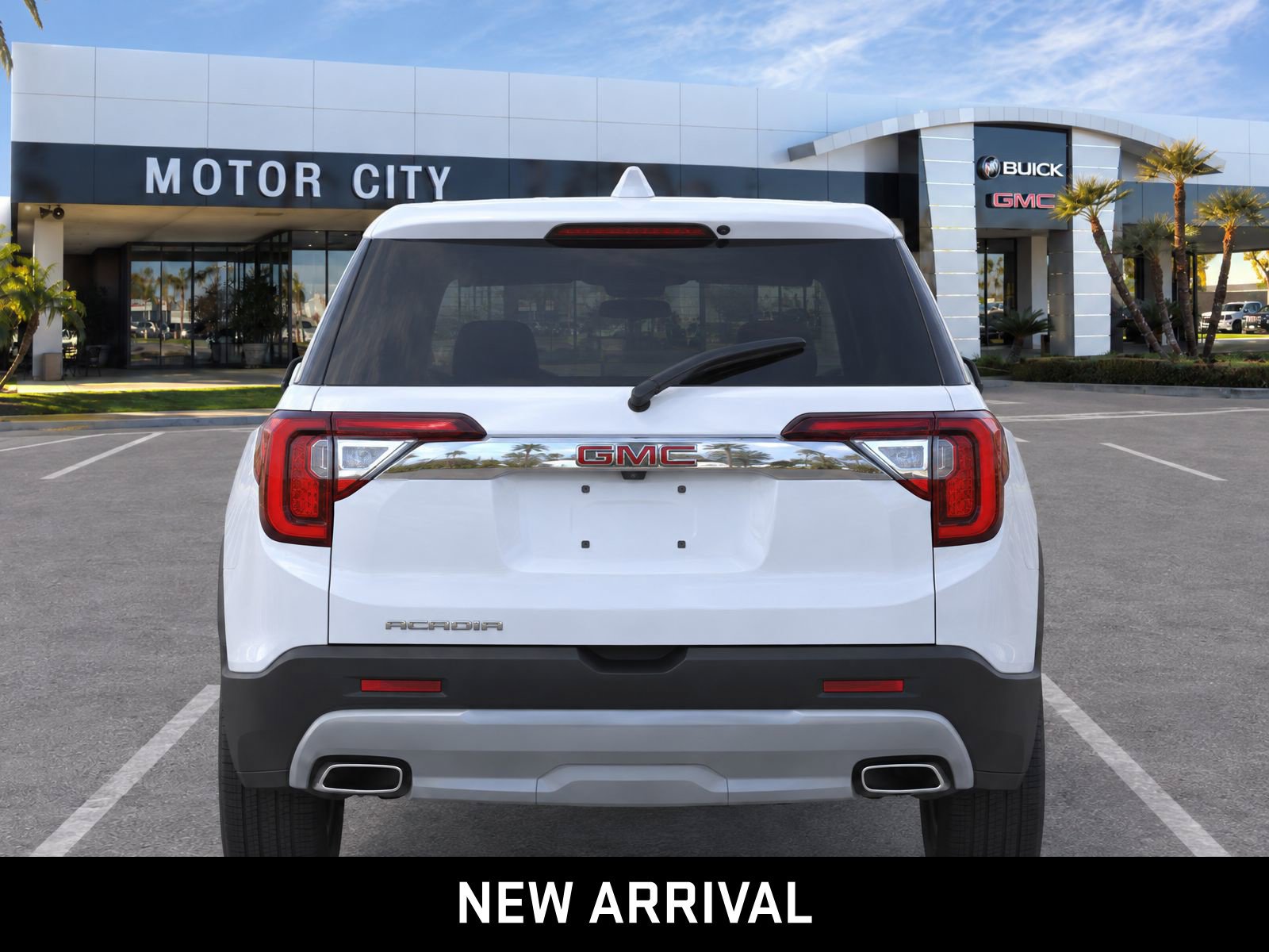 Certified 2023 GMC Acadia SLE w/ LPO, Cargo Package FWD image 7