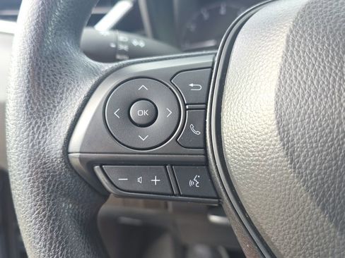 Used 2025 Toyota Corolla LE FWD image 20