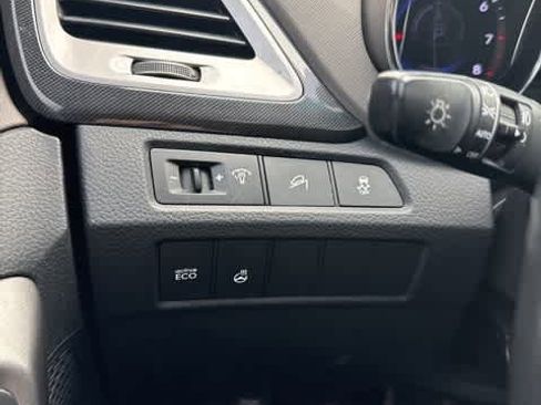 Used 2013 Hyundai Santa Fe Sport 2.0T w/ Technology Pkg image 17