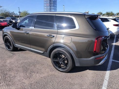 Used 2020 Kia Telluride S w/ S 8 Passenger Seating Package image 5