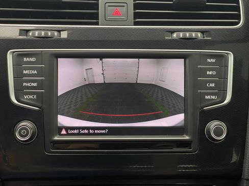 Used 2016 Volkswagen GTI Autobahn FWD image 4