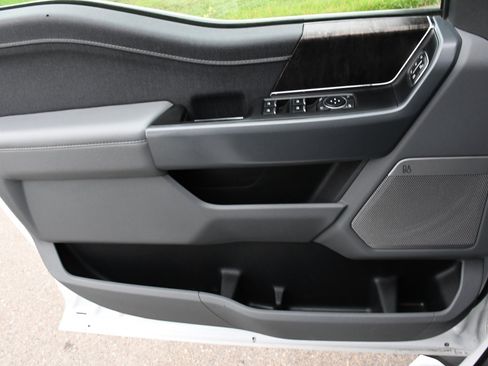 Used 2023 Ford F150 Lariat image 13