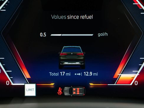 Used 2025 BMW X5 sDrive40i w/ Premium Package image 19