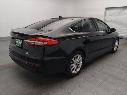 Used 2019 Ford Fusion SE FWD image 9
